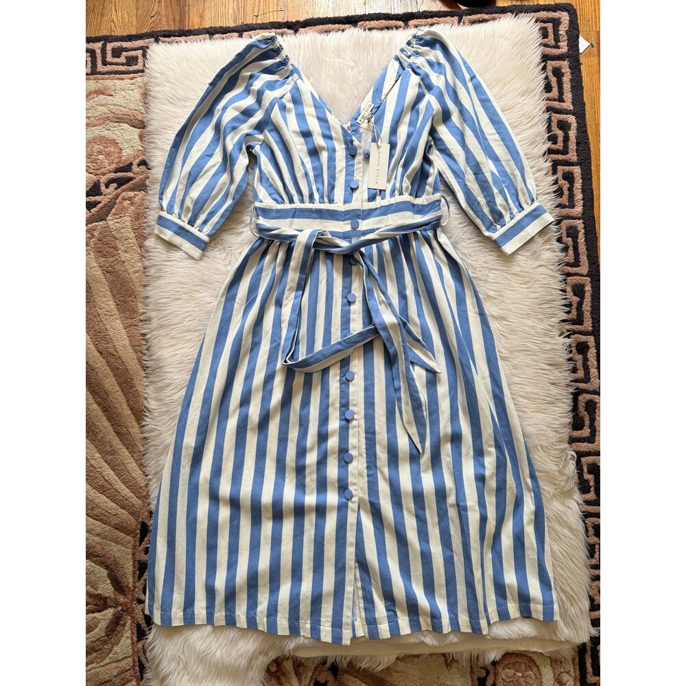 Moon River | Striped Midi Dress - Picture 8 of 11